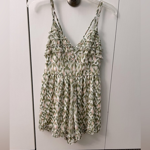 Mini spaghetti strap romper - Picture 1 of 2